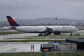 Airbus A330-941 delivery flight to Delta Air Lines