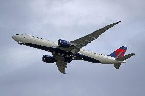 Airbus A330-941 delivery flight to Delta Air Lines