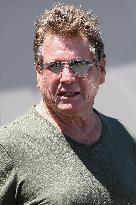 Ryan O'Neal Runs Errands in Los Angeles