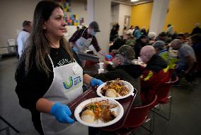 CANADA-VANCOUVER-CHRISTMAS-CHARITY DINNER