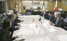 Italian industry minister in Tokyo