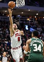 (SP)U.S.-MILWAUKEE-BASKETBALL-NBA-BUCKS VS BULLS