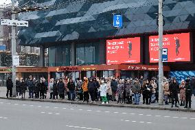 Transport problems at Lybidska metro station in Kyiv