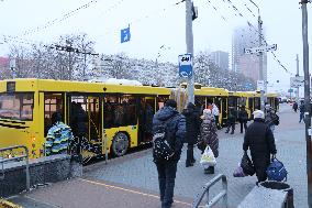 Transport problems at Lybidska metro station in Kyiv