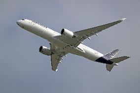 First test flight of a Lufthansa Airbus A350-941 in Toulouse