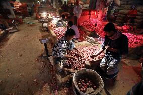 India's Onion Export Ban Hits Neighbouring Countries - Dhaka