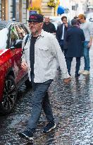 Kevin Spacey Enjoys Shopping - Rome
