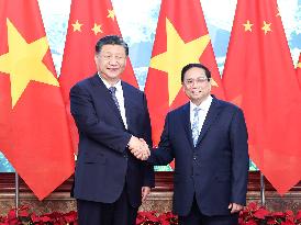 VIETNAM-HANOI-XI JINPING-PM-MEETING