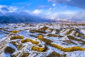 CHINA-NINGXIA-SHUTTERBUGS-ANCIENT GREAT WALL (CN)