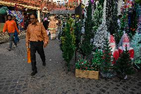 Preparation Of Christmas Celebration In Kolkata.