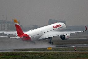 Second test flight of a Iberia Airbus A350-941 in Toulouse