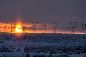 High-Voltage Power During Extreme Cold Weather