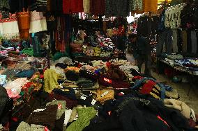 Sale of Winter Clothing In Kashmir