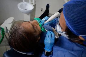 Mexico City Health Ministry Offers Free Dental Prostheses To Senior Citizens