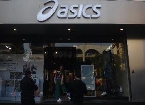 Ascis Store In Mumbai