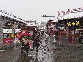 Heavy Snow Hit Beijing