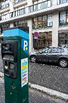 Tripling Of Parking Prices For SUVs - Paris