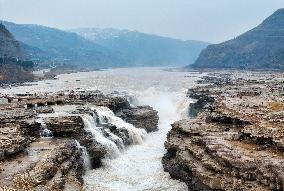 The Yellow River Hukou Waterfall Scenery in Yan 'an