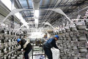 A Woven Bag Workshop in Lianyungang