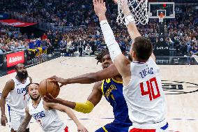 (SP)U.S.-LOS ANGELES-BASKETBALL-NBA-CLIPPERS VS WARRIORS