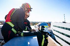 Firefighters Visits Hospitalized Children - Madrid