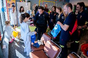 Firefighters Visits Hospitalized Children - Madrid