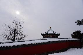 Summer Palace Snow Scenery in Beijing