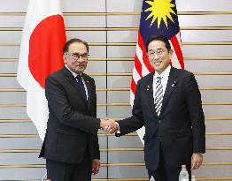 Malaysian PM in Tokyo