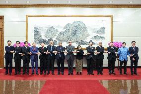 CHINA-BEIJING-WANG YI-DIPLOMATIC ENVOYS-MEETING (CN)