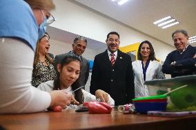 Martí Batres Tours Facilities Of  Children's Rehabilitation And Inclusion Teleton