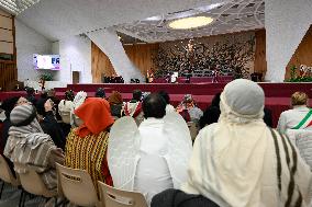 Pope Francis In Audience With Nativity Scene Performers - Vatican