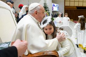 Pope Francis In Audience With Nativity Scene Performers - Vatican