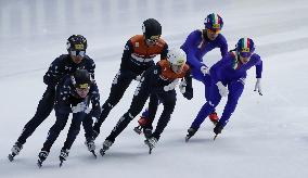 (SP)SOUTH KOREA-SEOUL-ISU WORLD CUP SHORT TRACK SPEED SKATING-MIXED TEAM RELAY