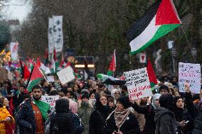 Pro Palestine Demo Continues In Duesseldorf