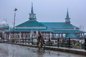 Cold Weather In Kashmir