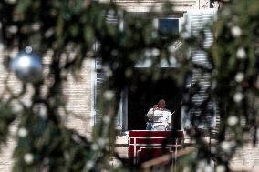 Pope Francis Angelus Prayer - Vatican