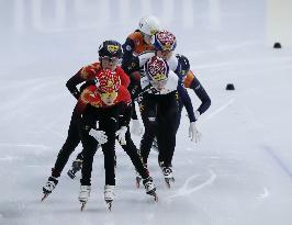 (SP)SOUTH KOREA-SEOUL-ISU WORLD CUP SHORT TRACK SPEED SKATING-WOMEN'S 3000M RELAY