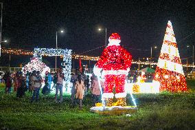 Christmas Decorations In Colombo