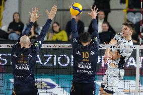 Rana Verona v Cisterna Volley - Italian SuperLega Volley Championship