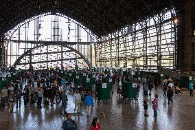 Chileans Vote on Constitutional Referendum