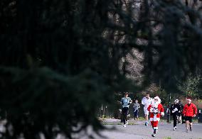 (SP)BRITAIN-LONDON-SANTA RUN