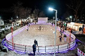 Open-air skating rink opens in Zaporizhzhia