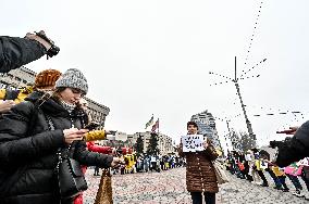 Action in support of captured Mariupol defenders held in Zaporizhzhia