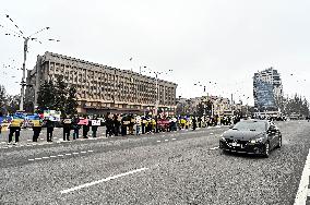 Action in support of captured Mariupol defenders held in Zaporizhzhia