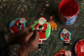 Manufacturing Christmas Decorations - India