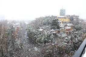 Heavy Snow Hit Nanjing