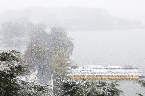 Heavy Snow Hit Nanjing