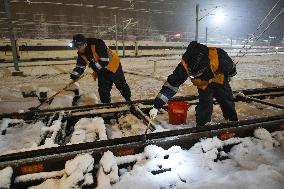 Railway Deicing in Nanjing