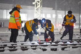 Railway Deicing in Nanjing