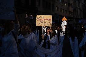 Indefinite Strike By Catalan Public Health: 4th Day Of Mobilizations.